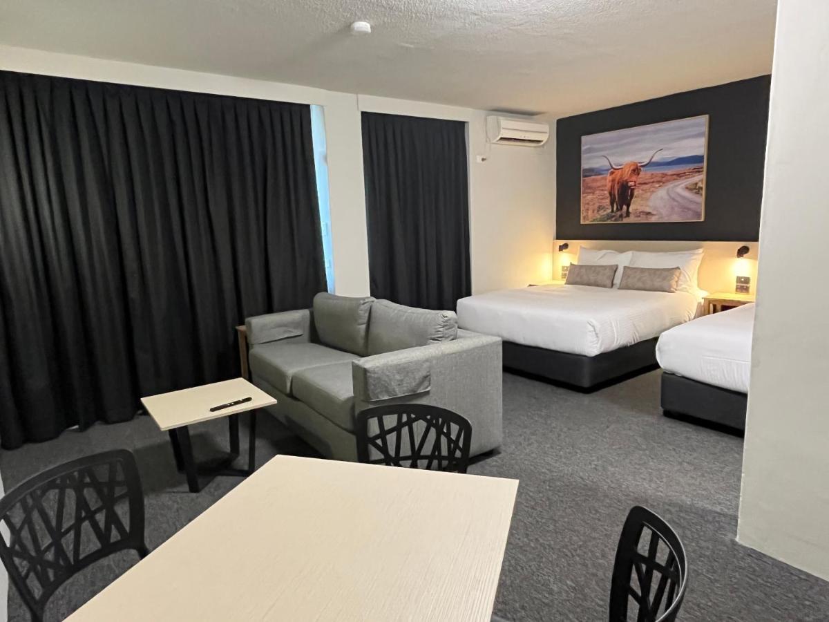 Nightcap At Barkly Hotel Mount Isa Luaran gambar
