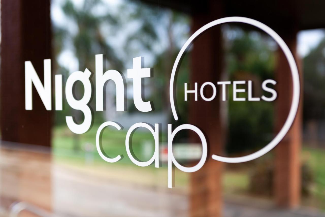 Nightcap At Barkly Hotel Mount Isa Luaran gambar
